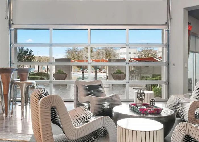Landing Stunning 1Bd Gym Pool * Tempe